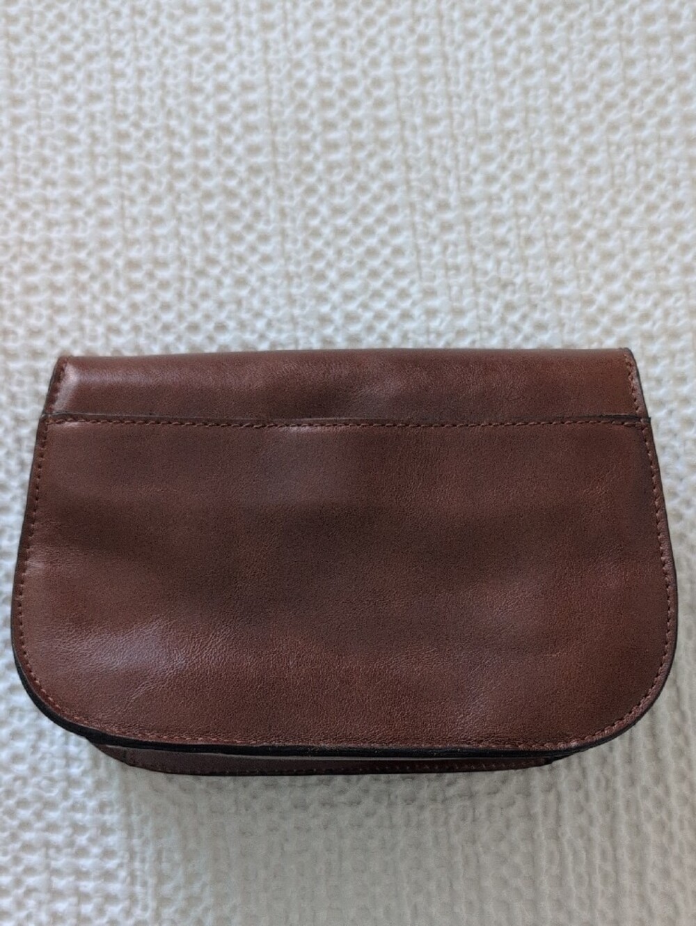 Patricia Nash Besano Chestnut Brown Leather Crossbody with Brass Turn-Lock - Picture 2 of 5